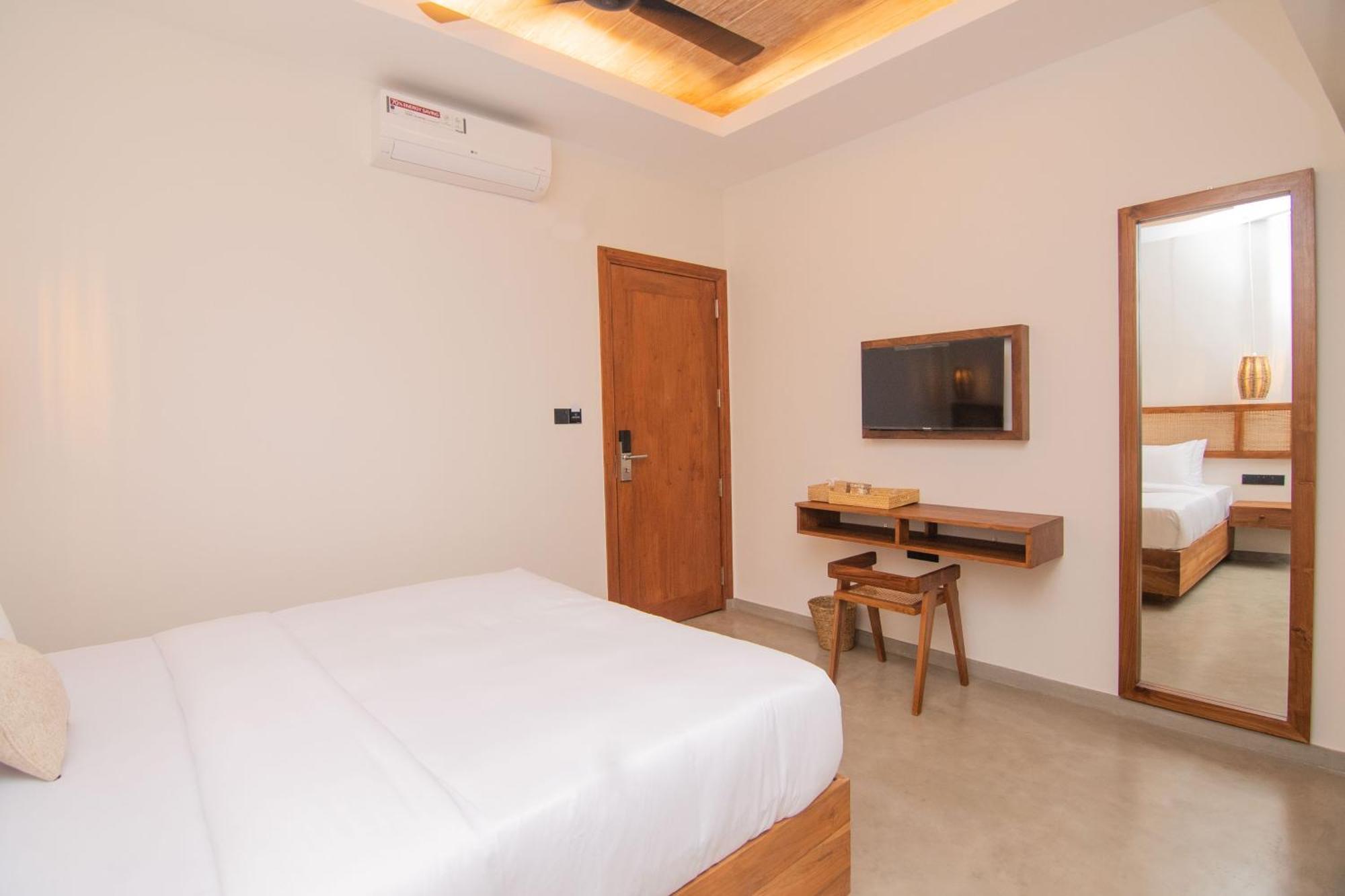 Azuri Bay Hotel กอลล์ ภายนอก รูปภาพ