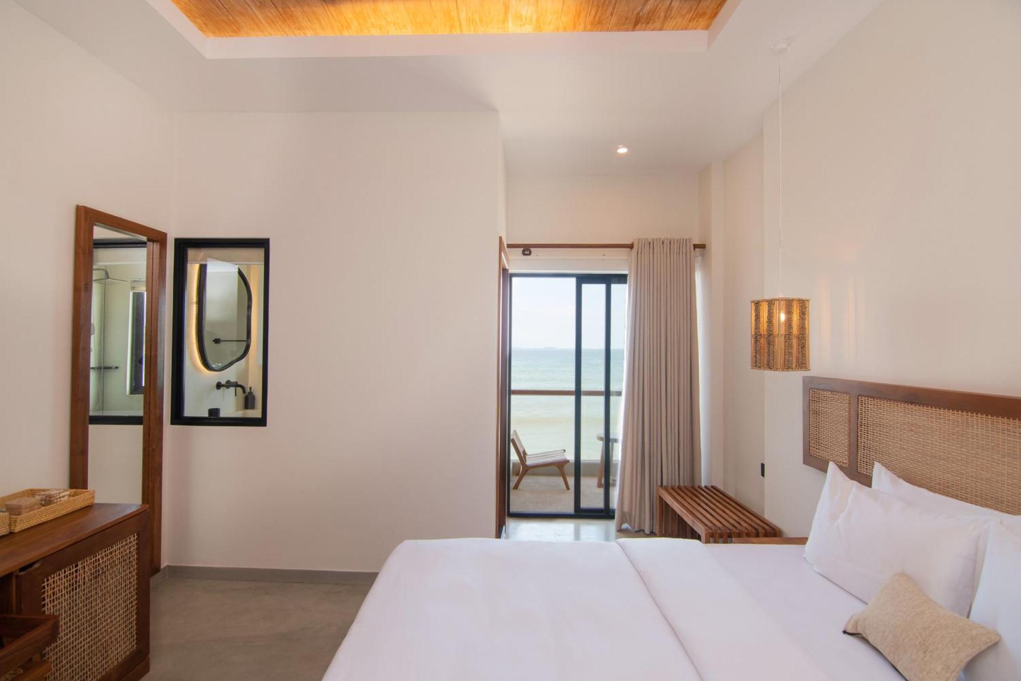 Azuri Bay Hotel กอลล์ ภายนอก รูปภาพ